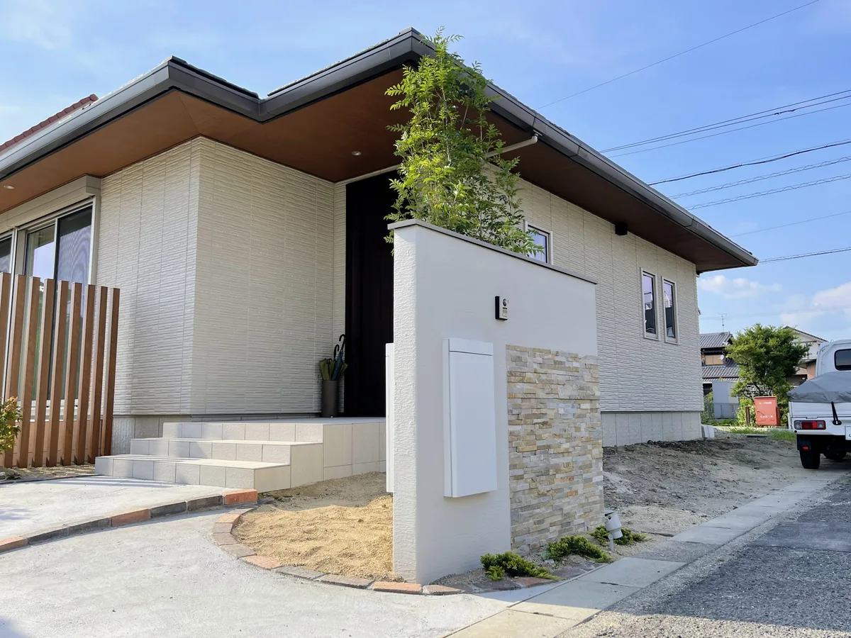 門柱白の施工事例