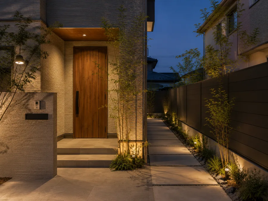 Motion-sensor light