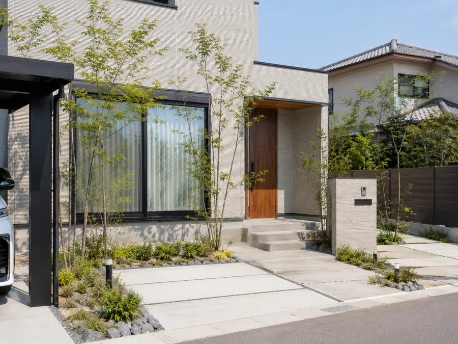 Open sightlines & planting